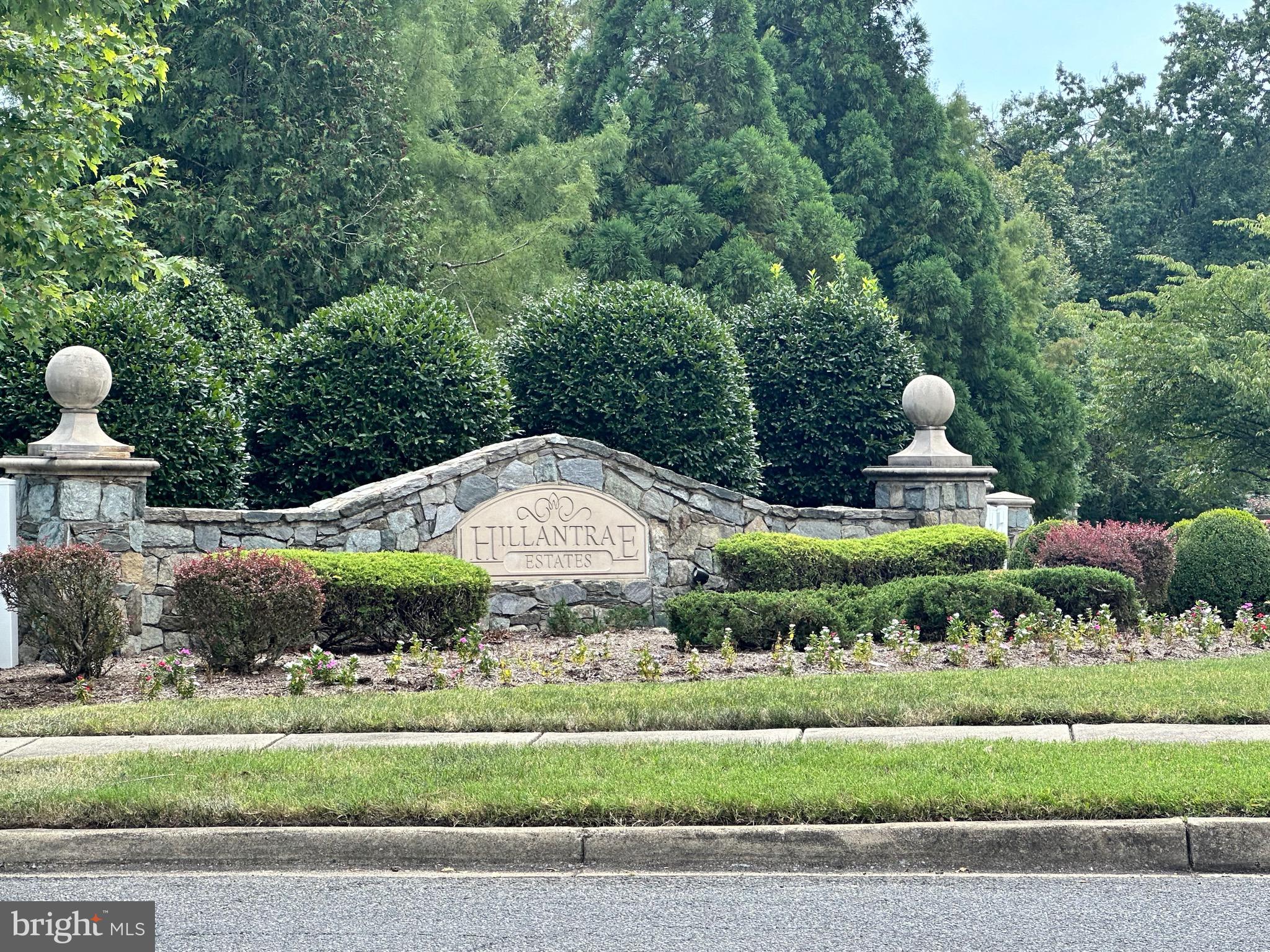 HILLANTRAE - Residential