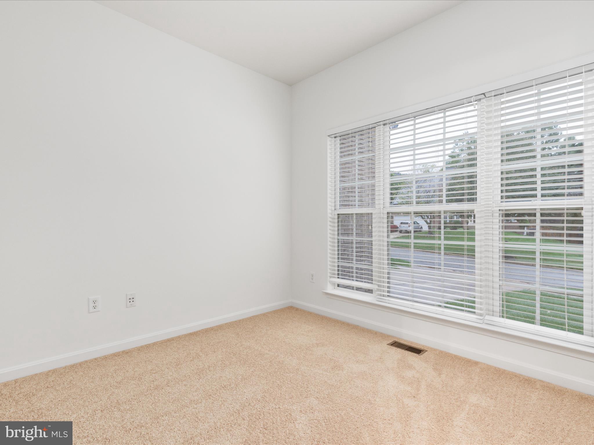 HILLANTRAE - Residential