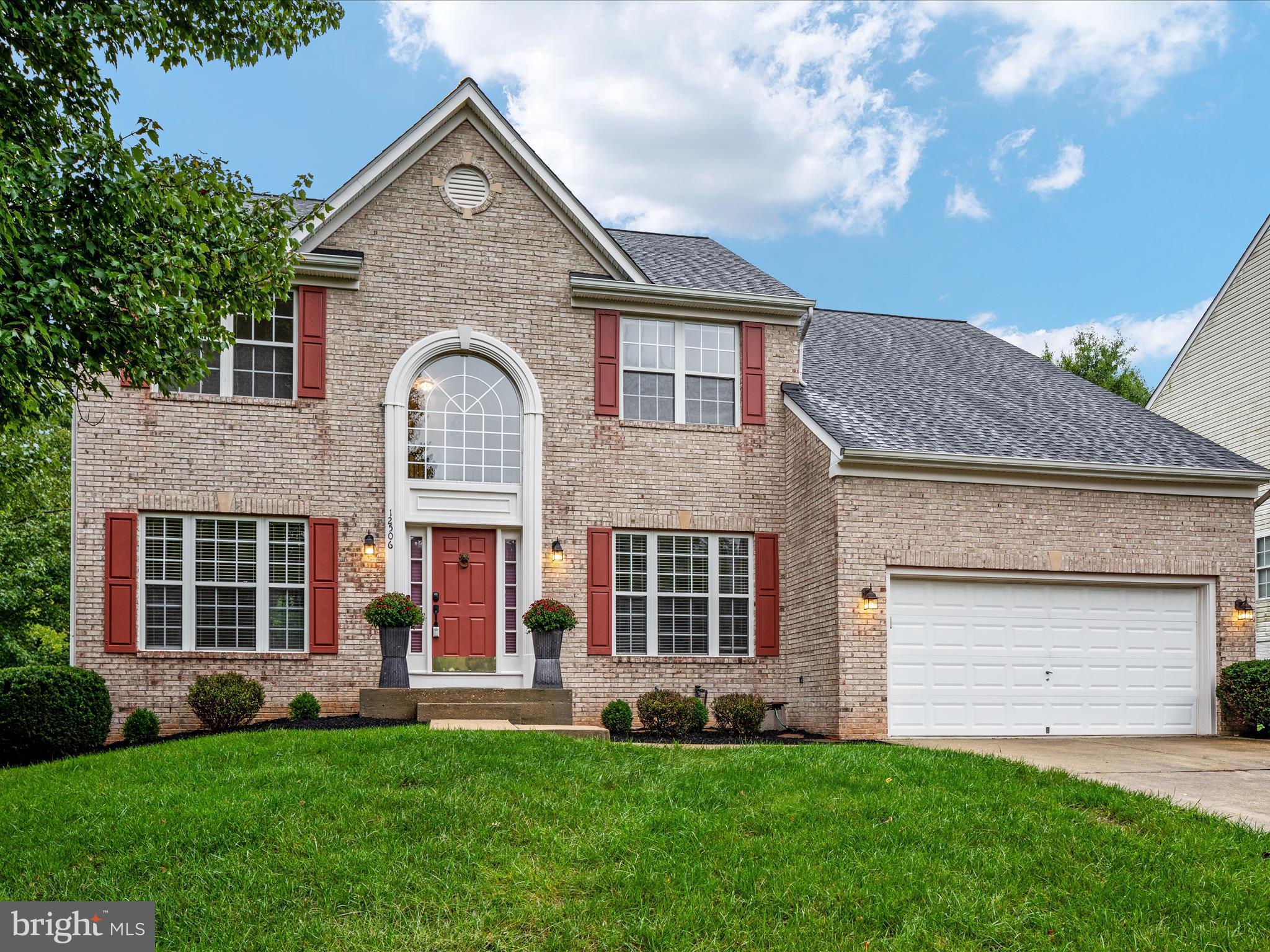 HILLANTRAE - Residential