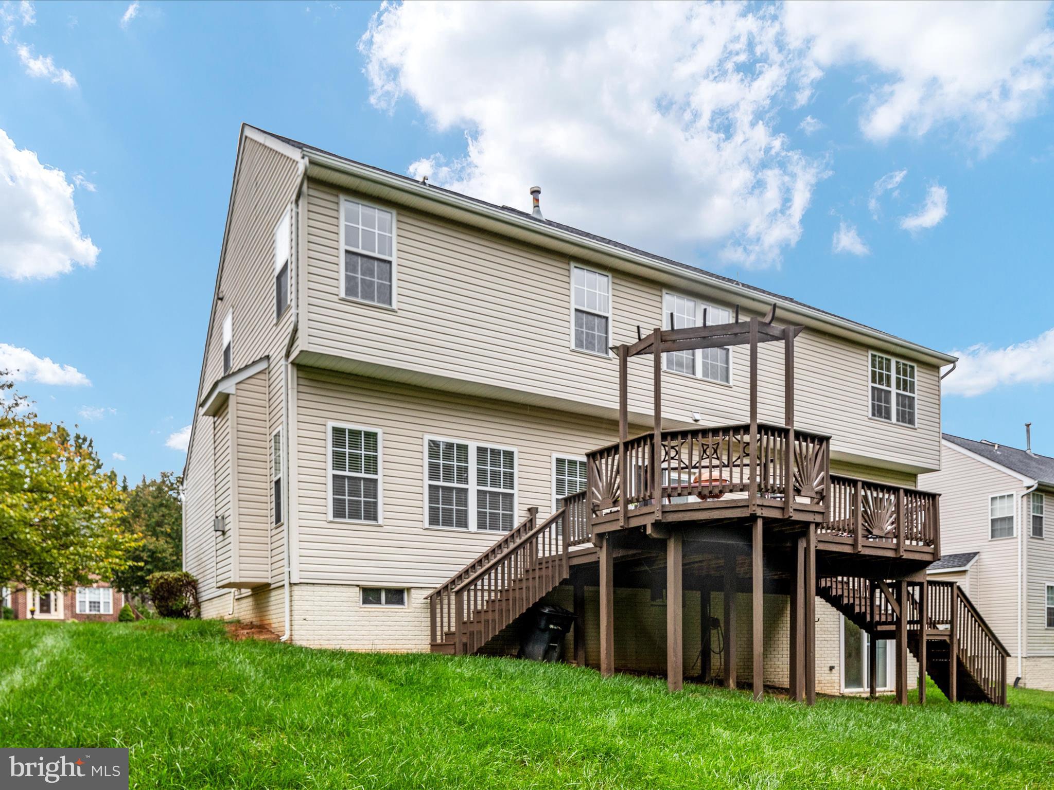 HILLANTRAE - Residential