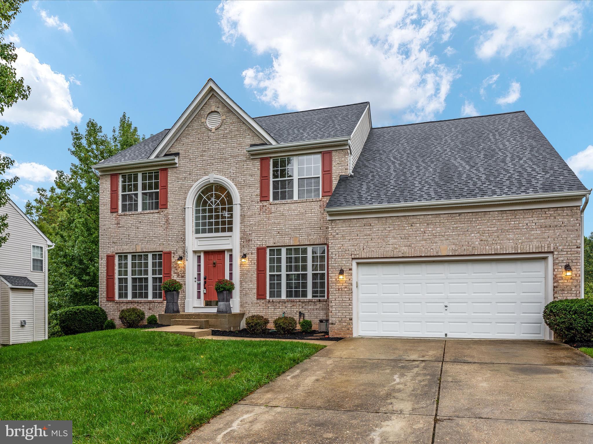 HILLANTRAE - Residential