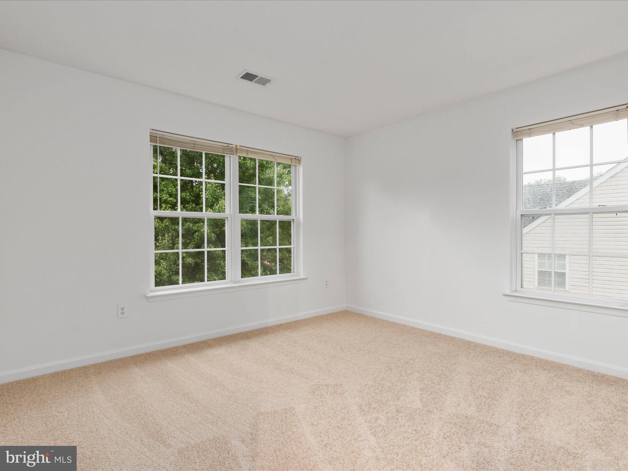 HILLANTRAE - Residential