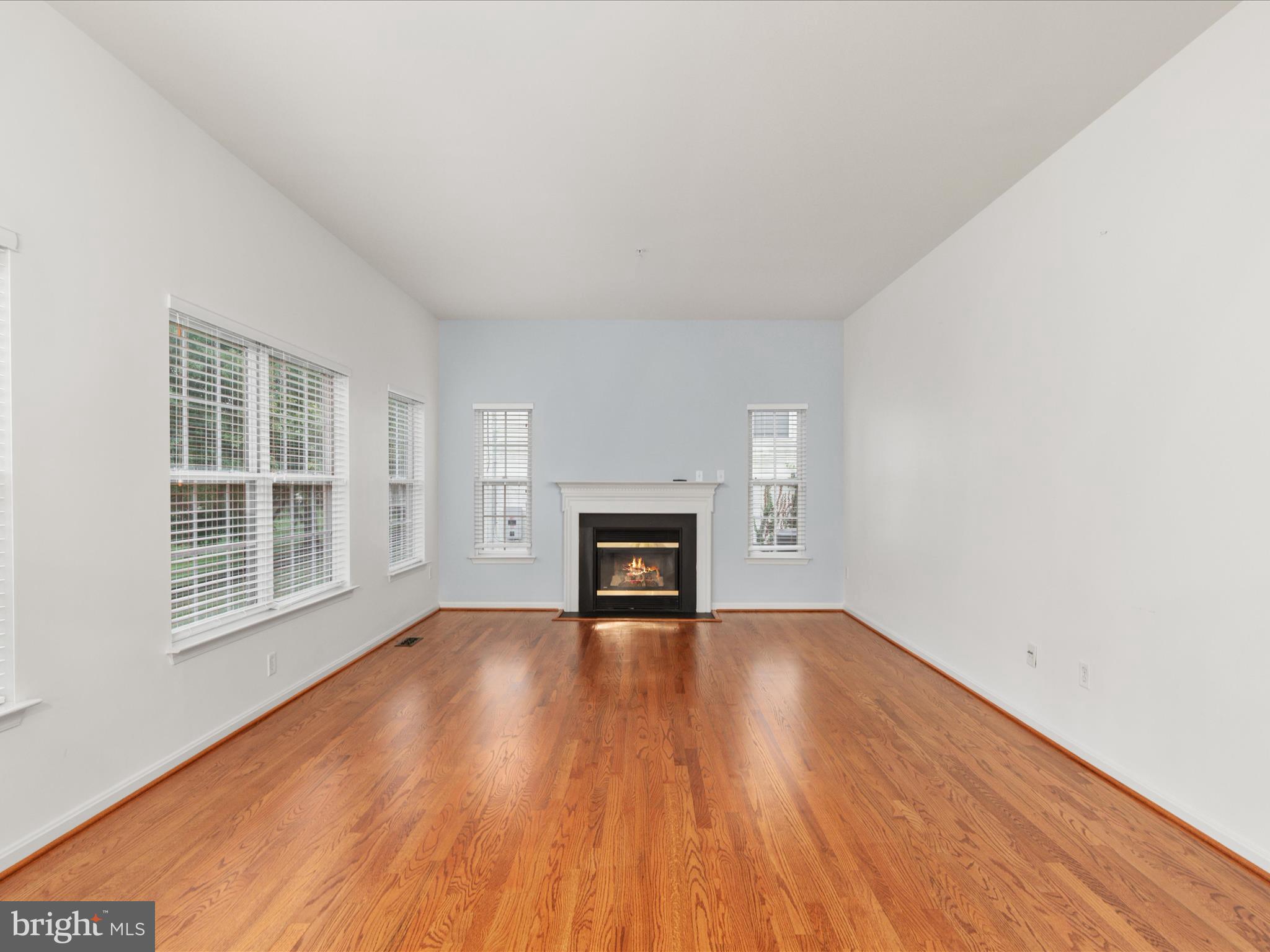 HILLANTRAE - Residential