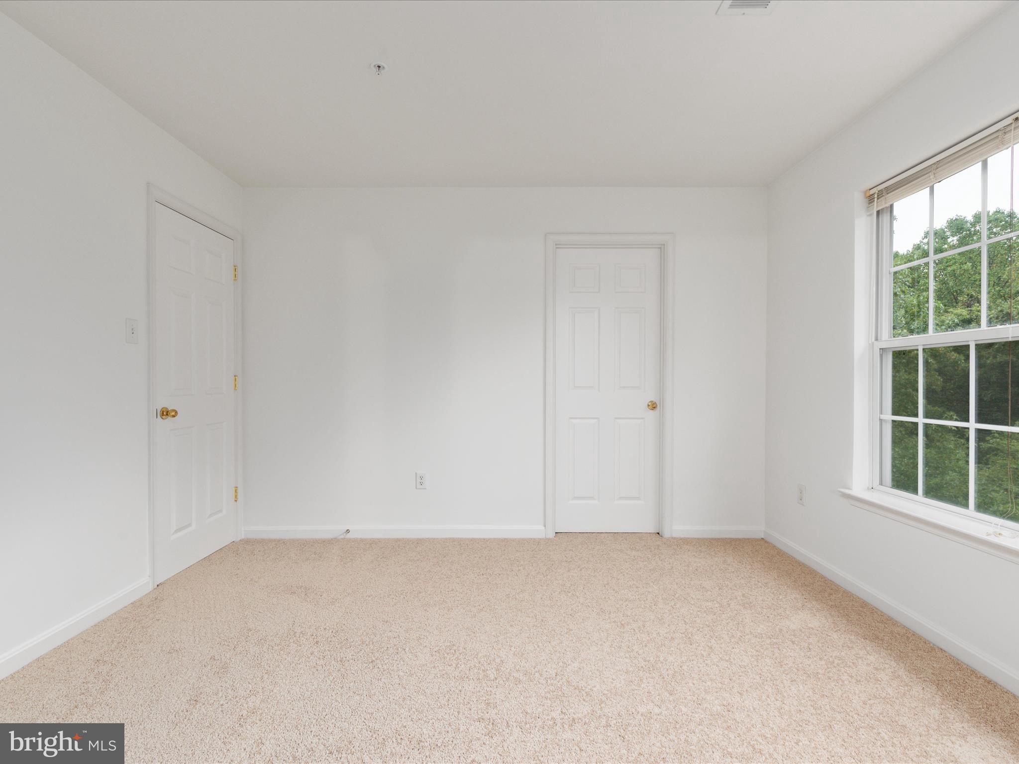 HILLANTRAE - Residential