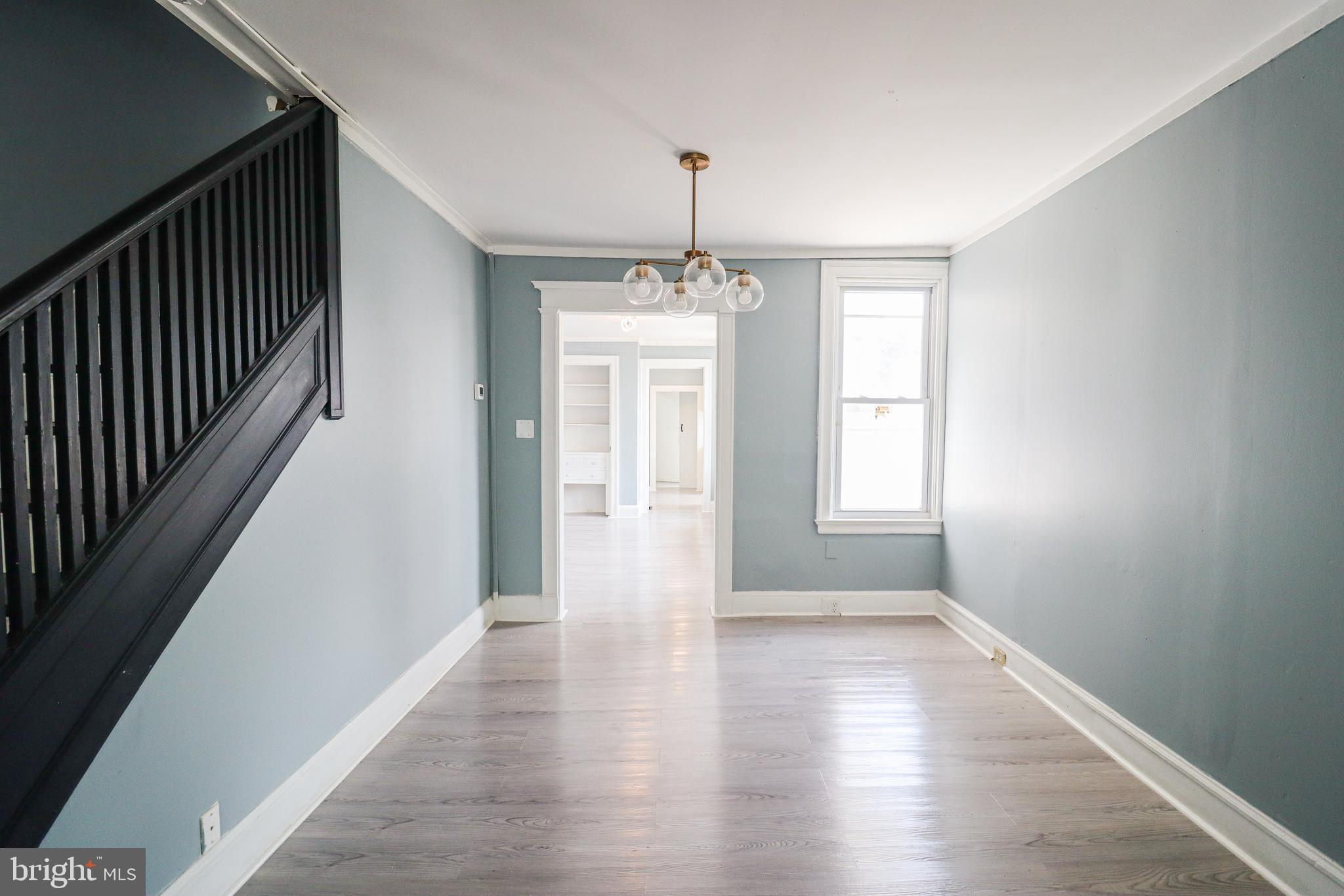 255 ROOSEVELT AVENUE