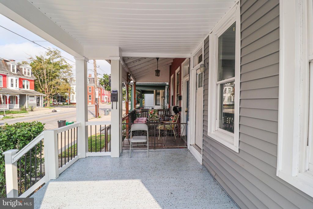 Photo of 255 Roosevelt Avenue, YORK, PA 17404 (MLS # PAYK2086494)