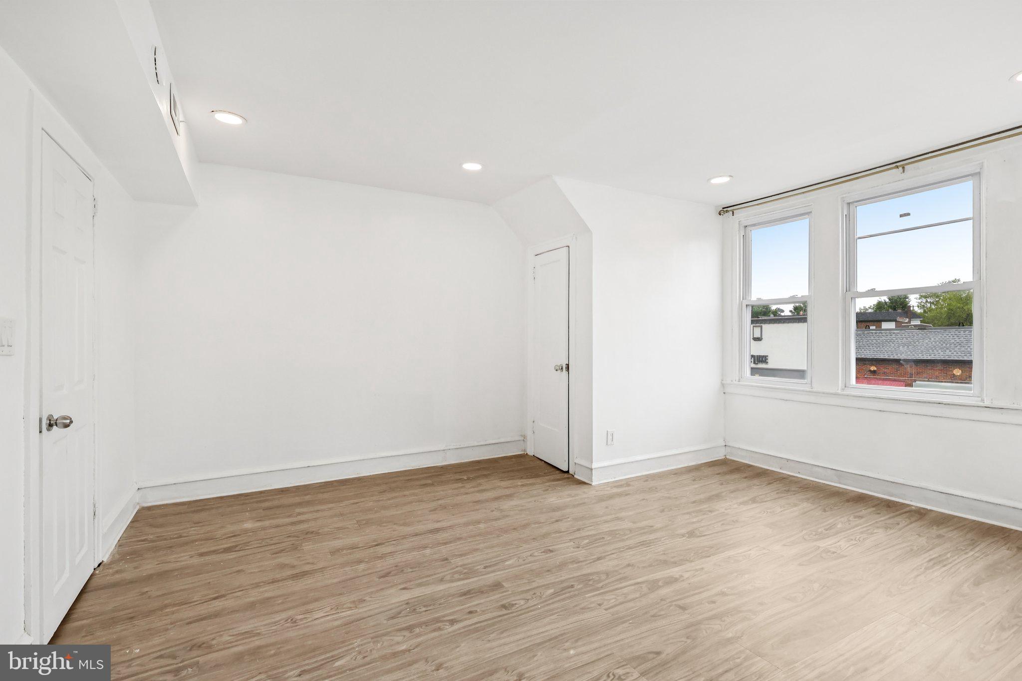 ELKINS PARK - Residential Lease