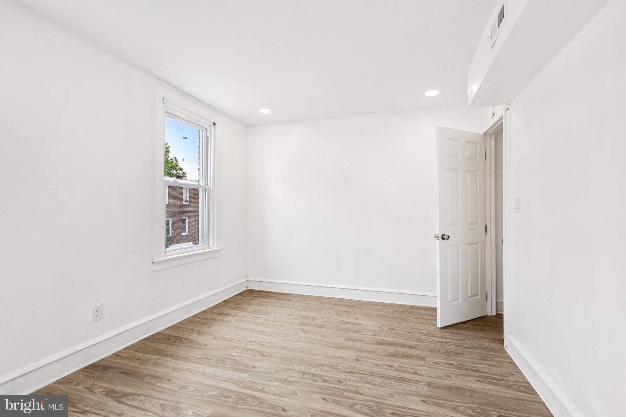 ELKINS PARK - Residential Lease