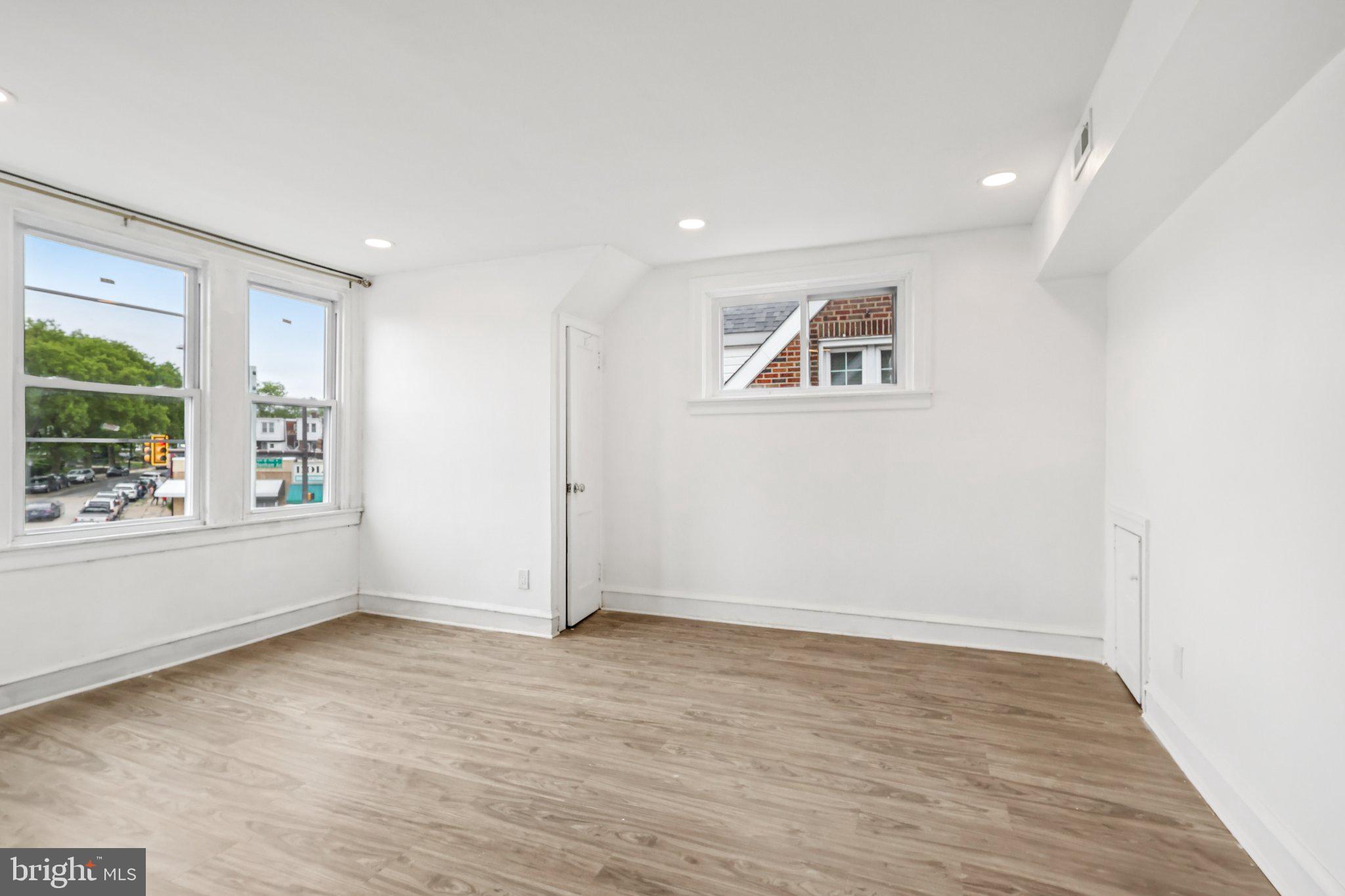 ELKINS PARK - Residential Lease