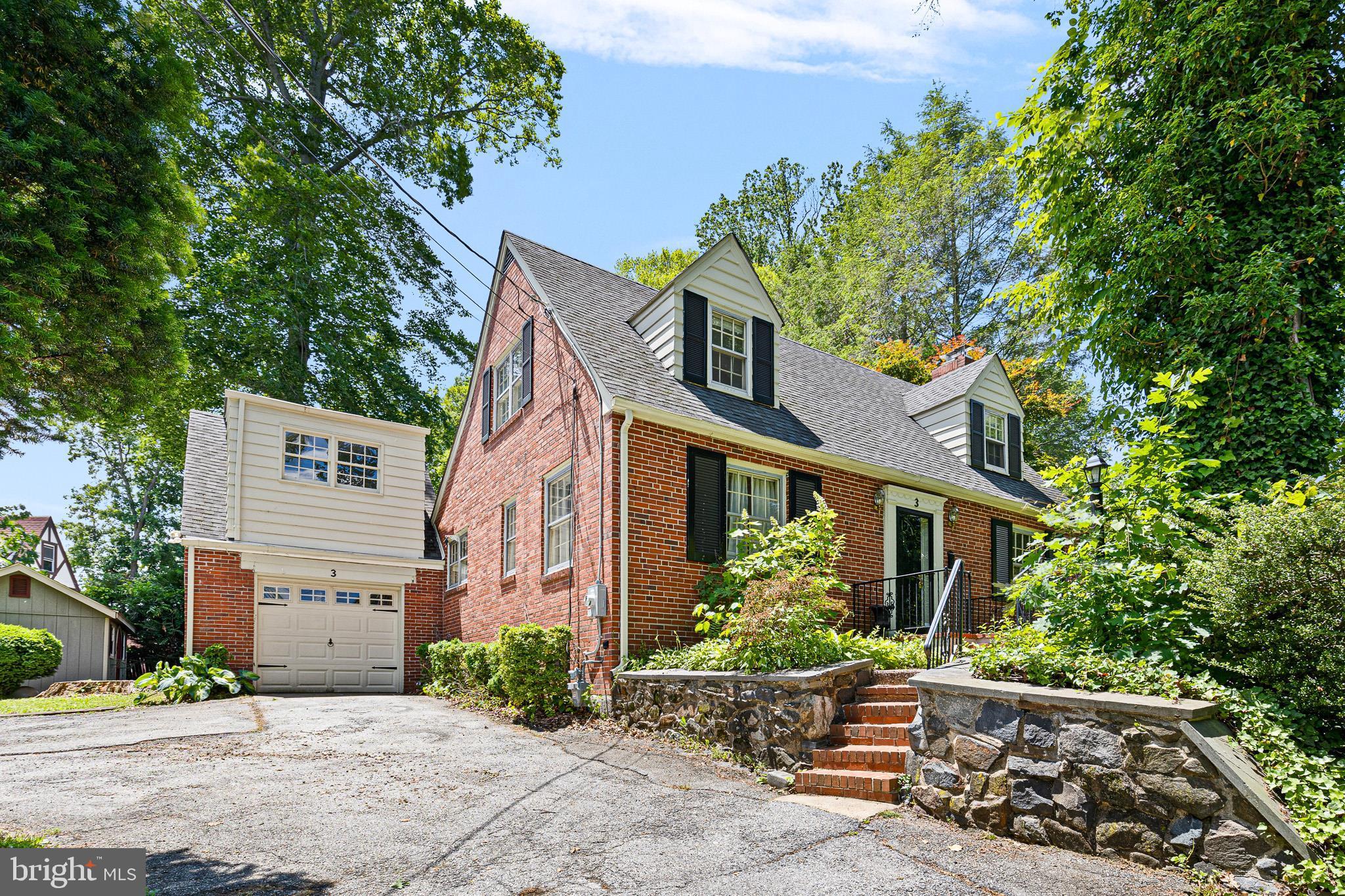 3 E BROOKLAND AVENUE