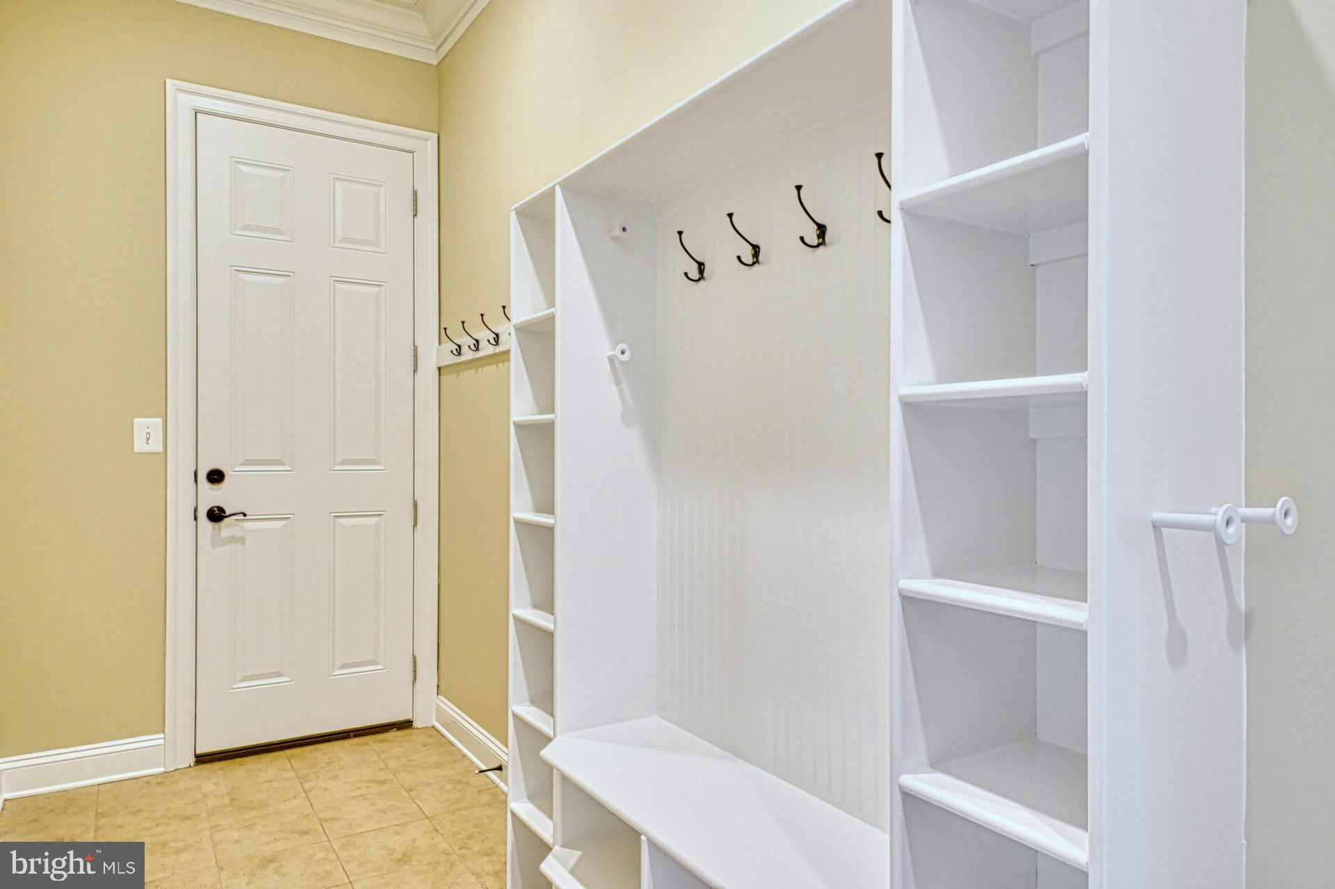 HUNTERS MILL - Residential