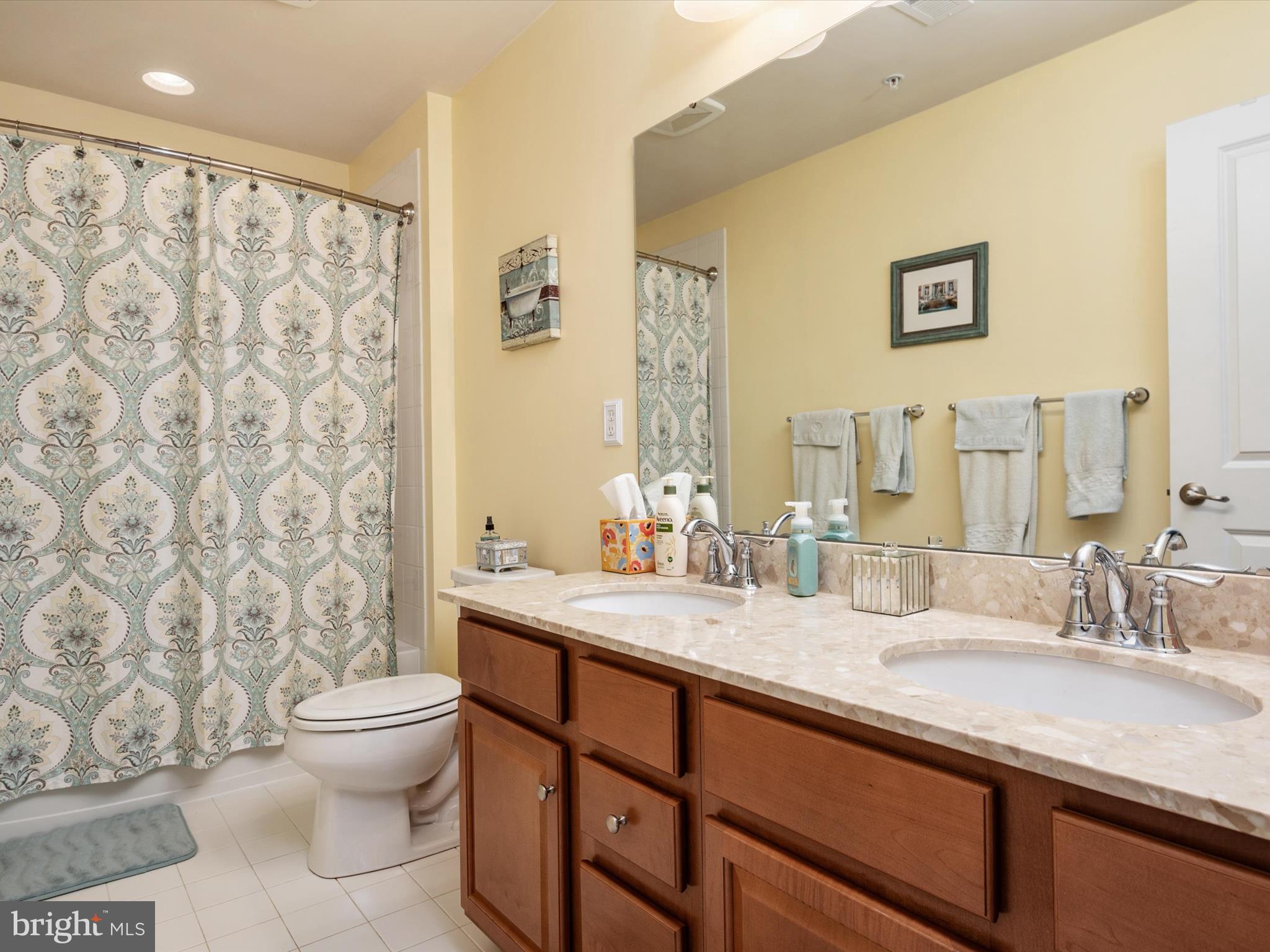 WINDLASS OVERLOOK - Residential