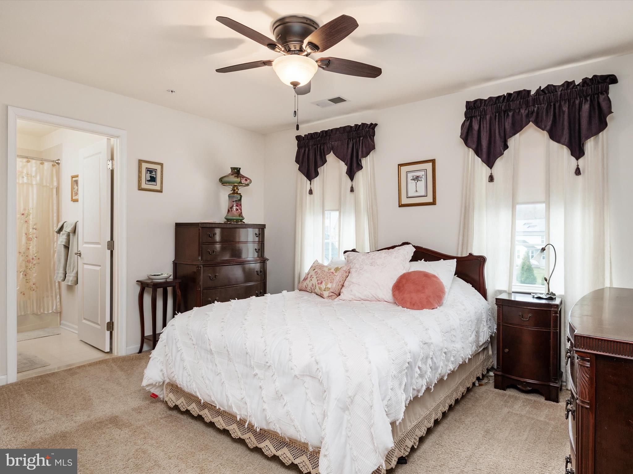 WINDLASS OVERLOOK - Residential