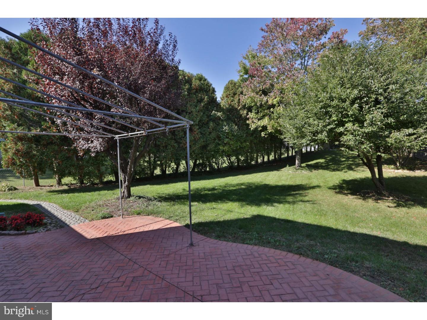 HAMPTON ESTS - Residential