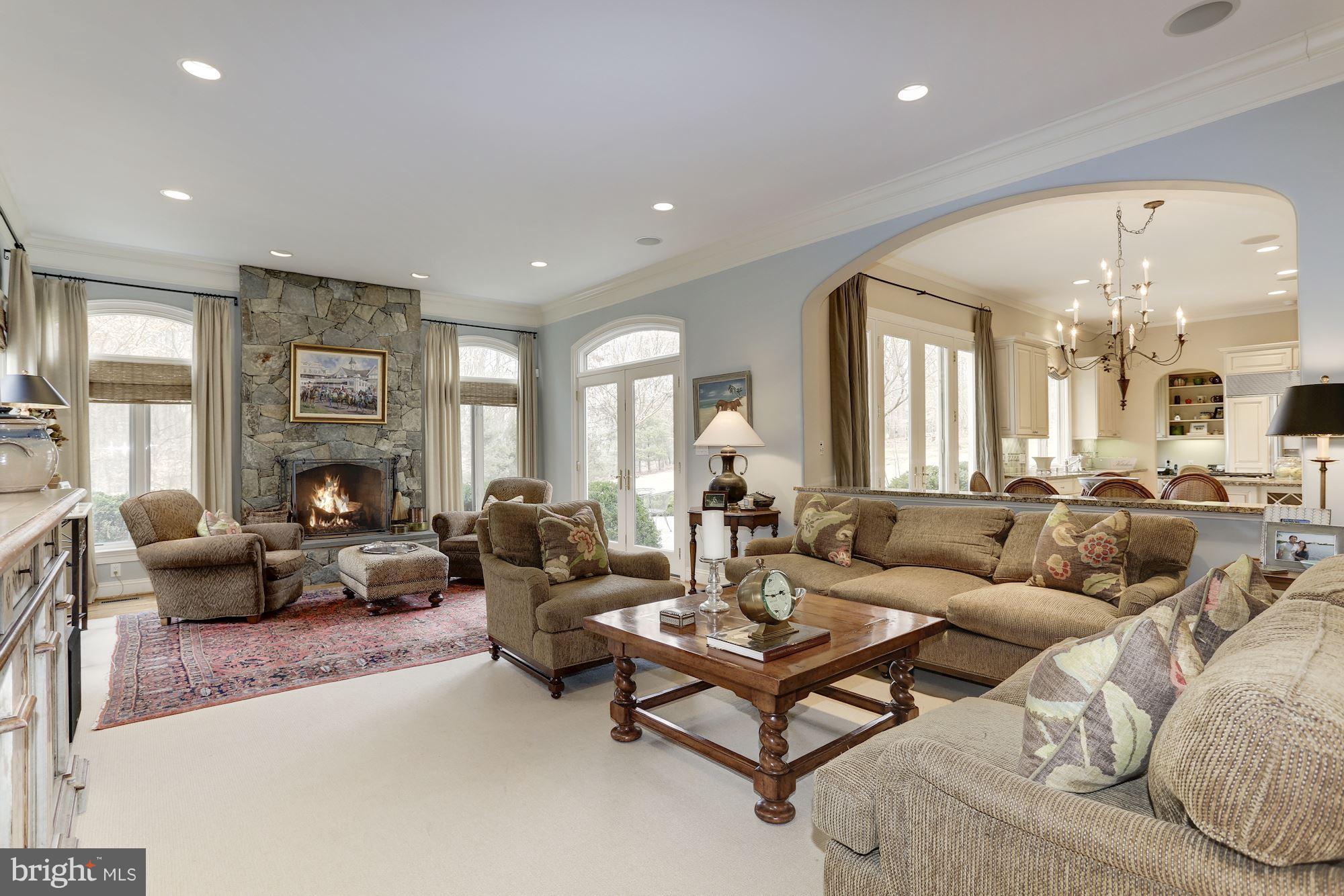 POTOMAC OUTSIDE - Residential