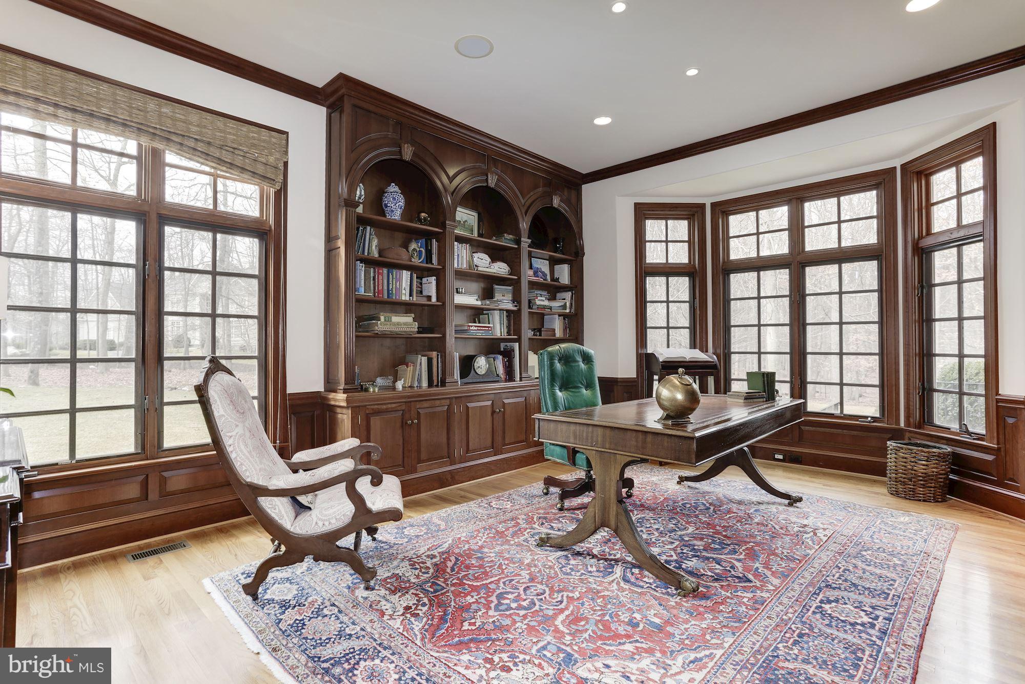 POTOMAC OUTSIDE - Residential