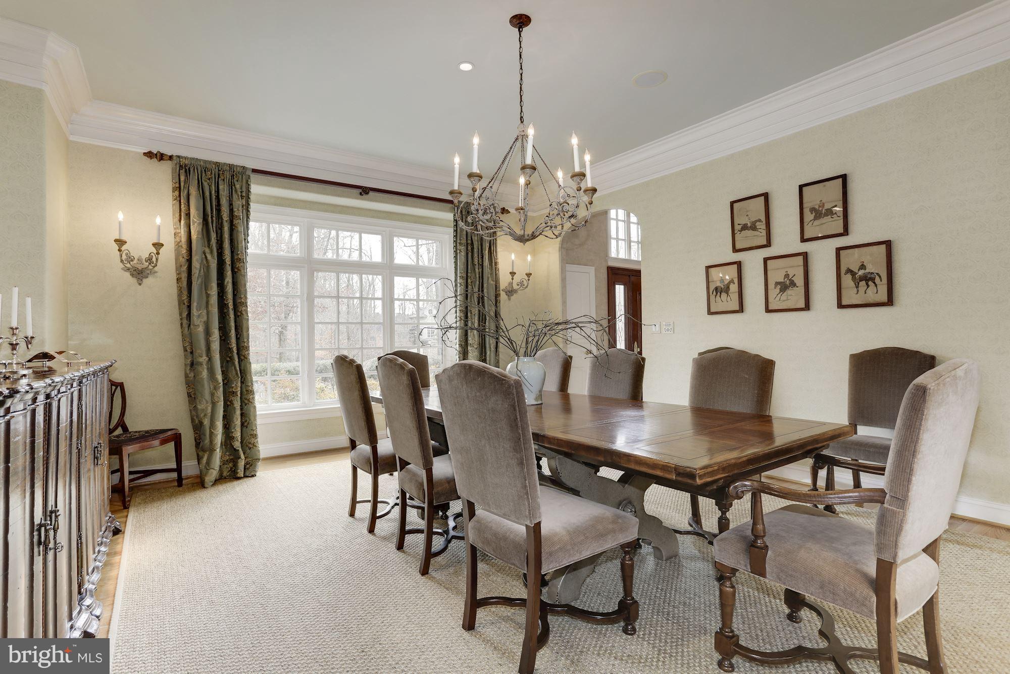 POTOMAC OUTSIDE - Residential