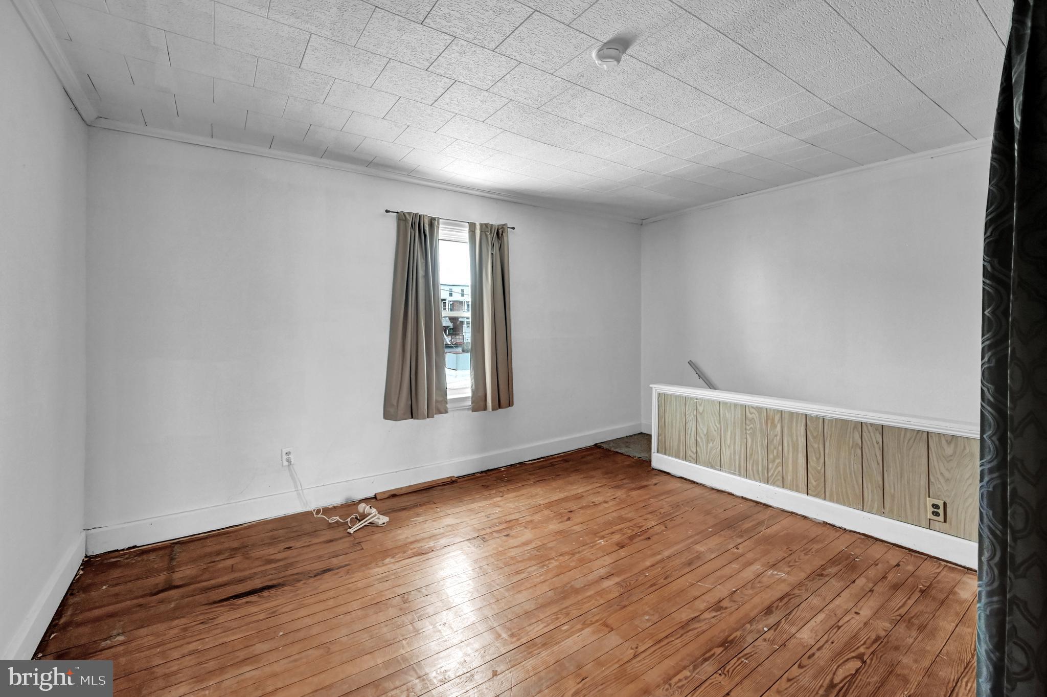 NORTH YORK BORO - Residential