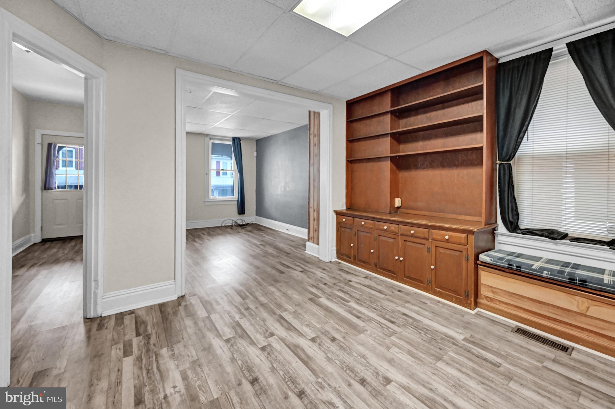 NORTH YORK BORO - Residential