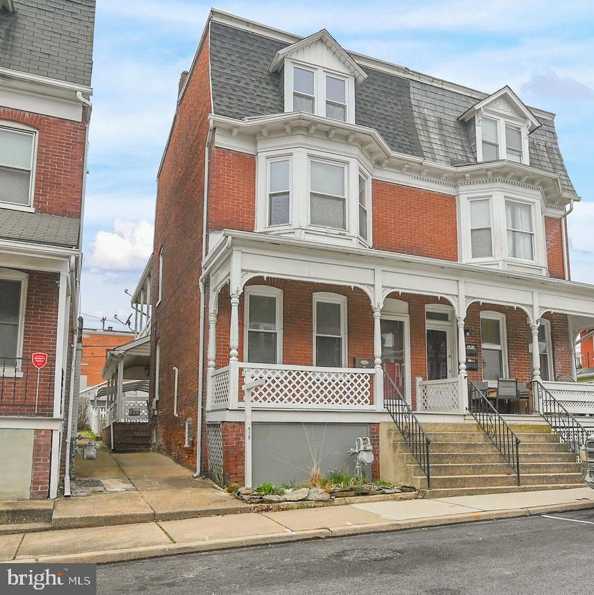 NORTH YORK BORO - Residential