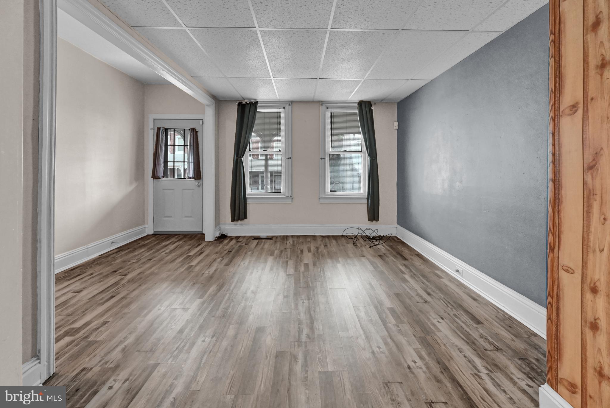 NORTH YORK BORO - Residential