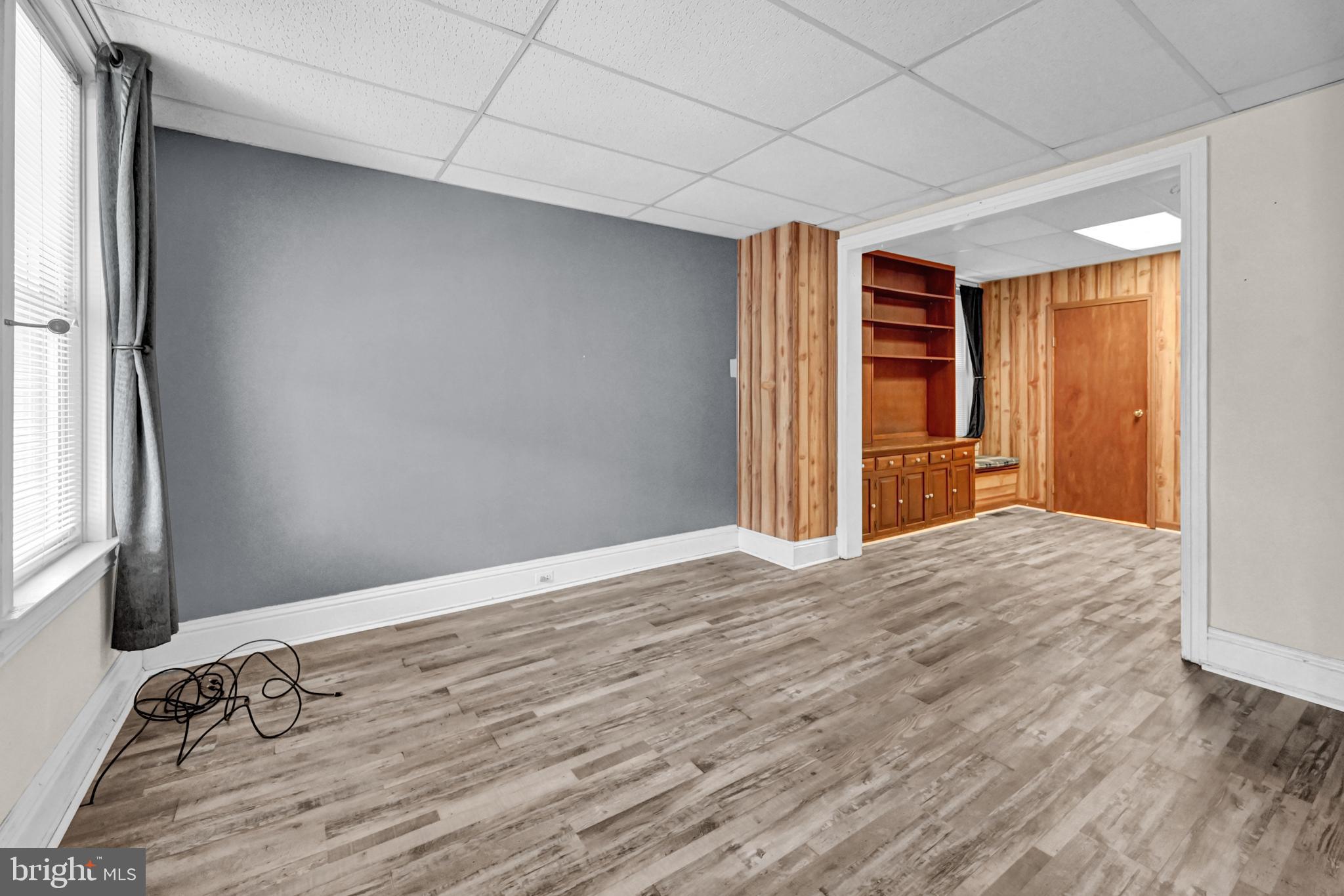 NORTH YORK BORO - Residential