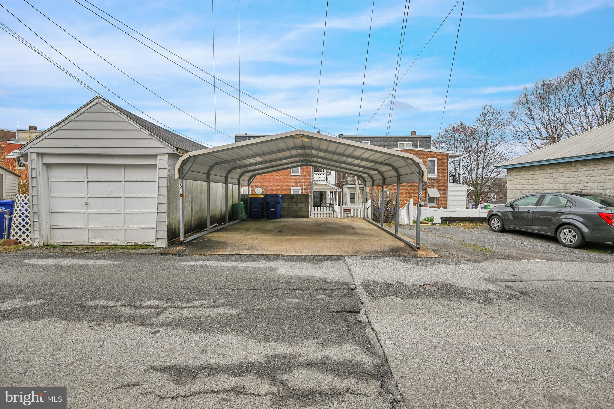 NORTH YORK BORO - Residential