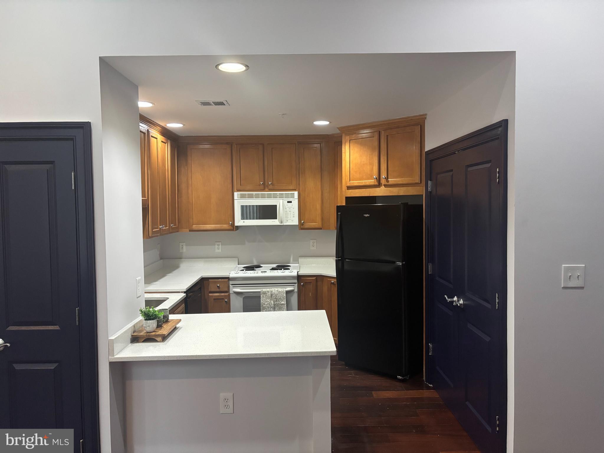 MONROE AT VIRGINIA SQUARE - Residential