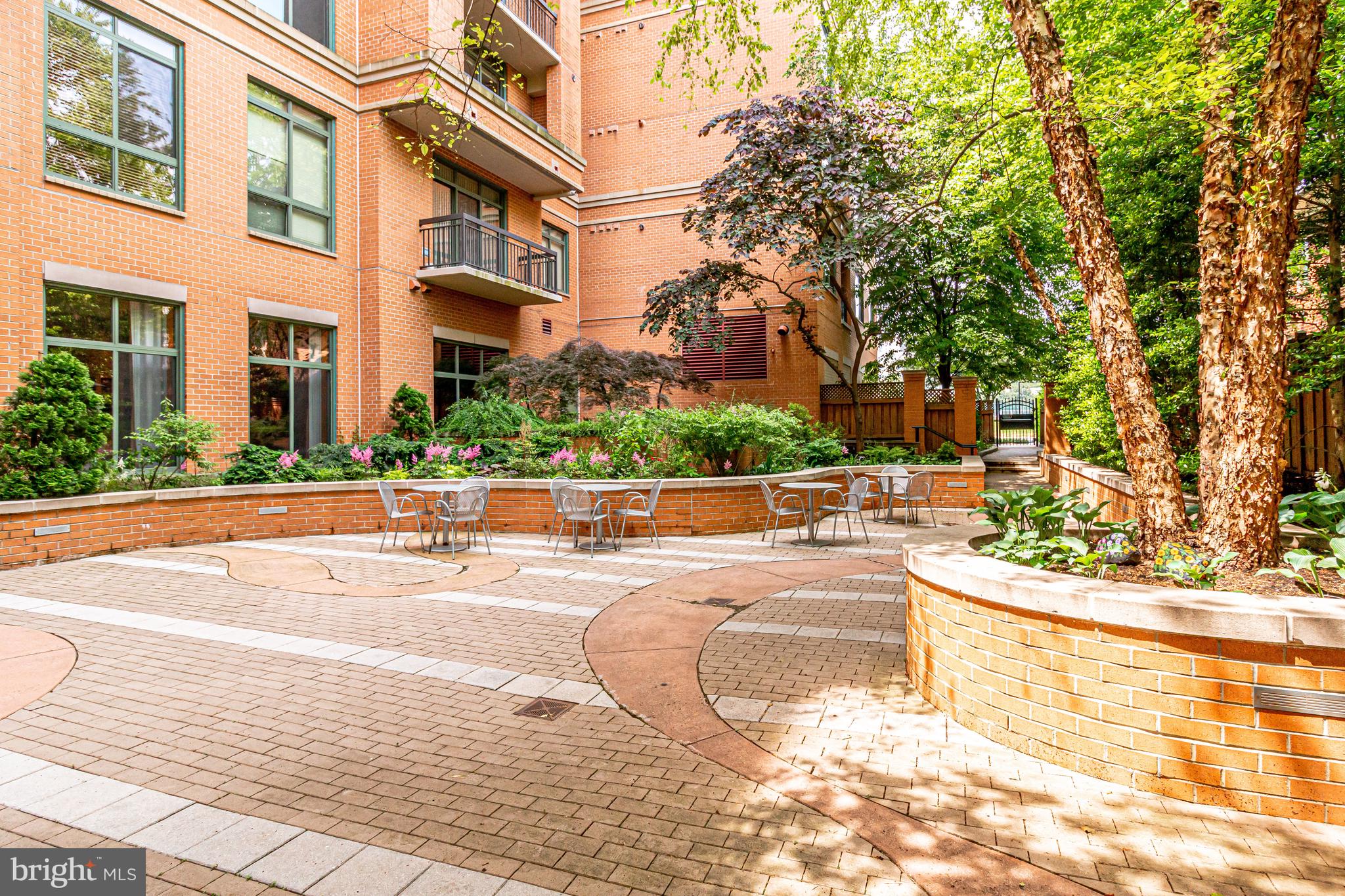 MONROE AT VIRGINIA SQUARE - Residential