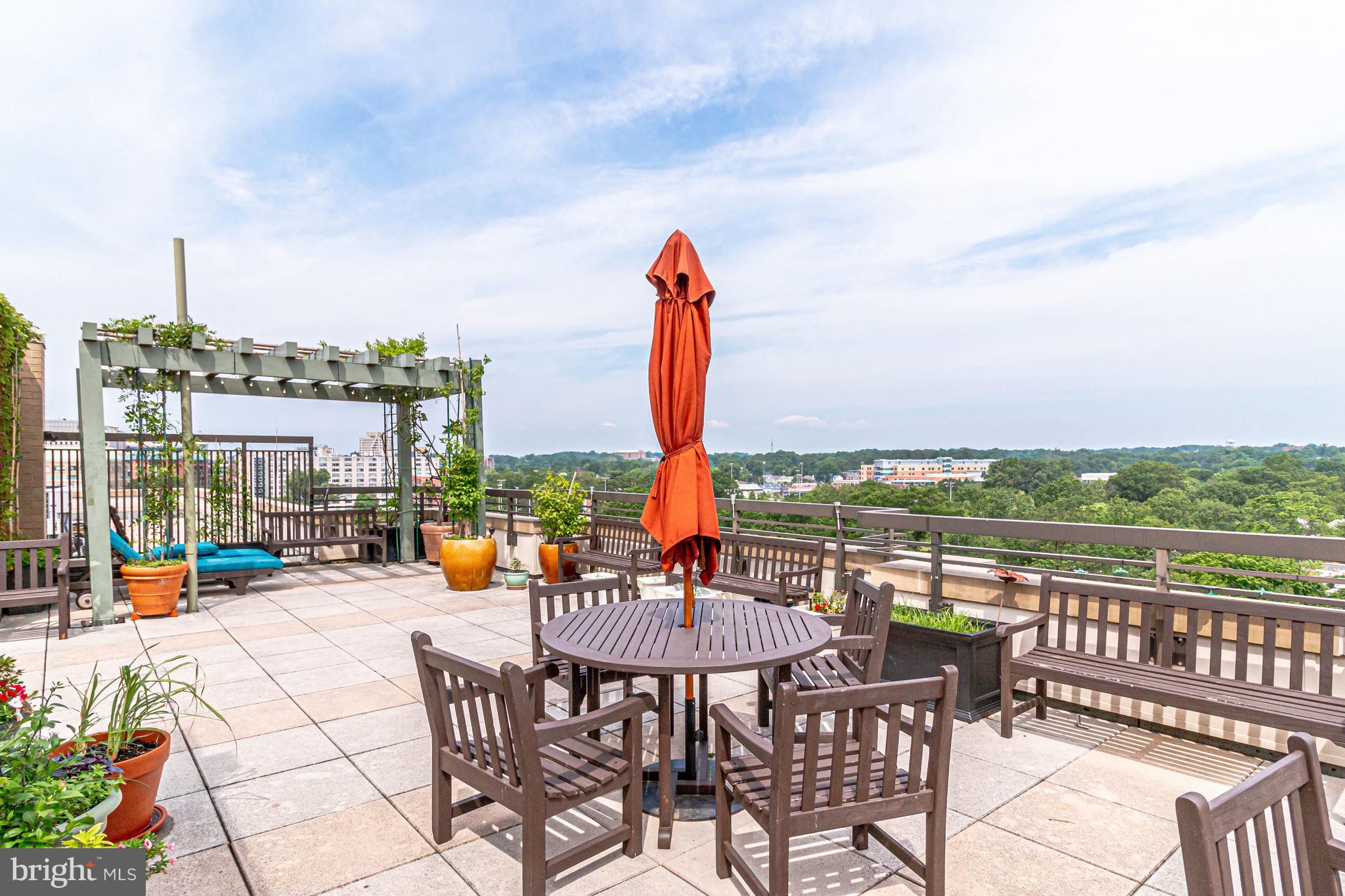 MONROE AT VIRGINIA SQUARE - Residential