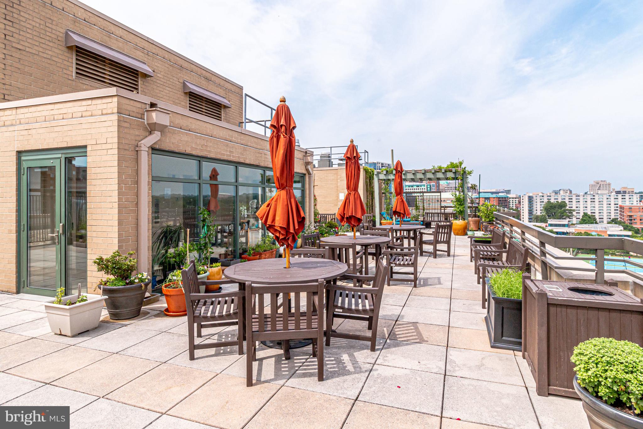 MONROE AT VIRGINIA SQUARE - Residential