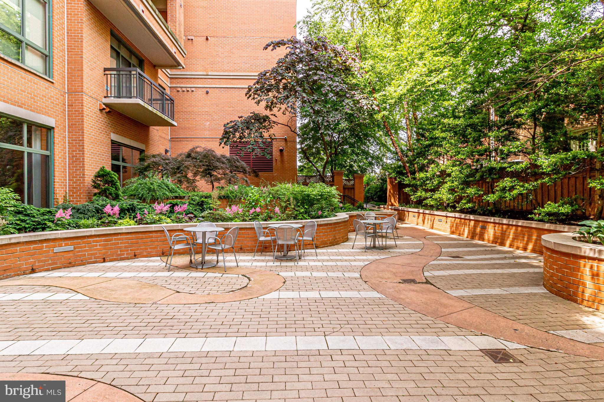 MONROE AT VIRGINIA SQUARE - Residential