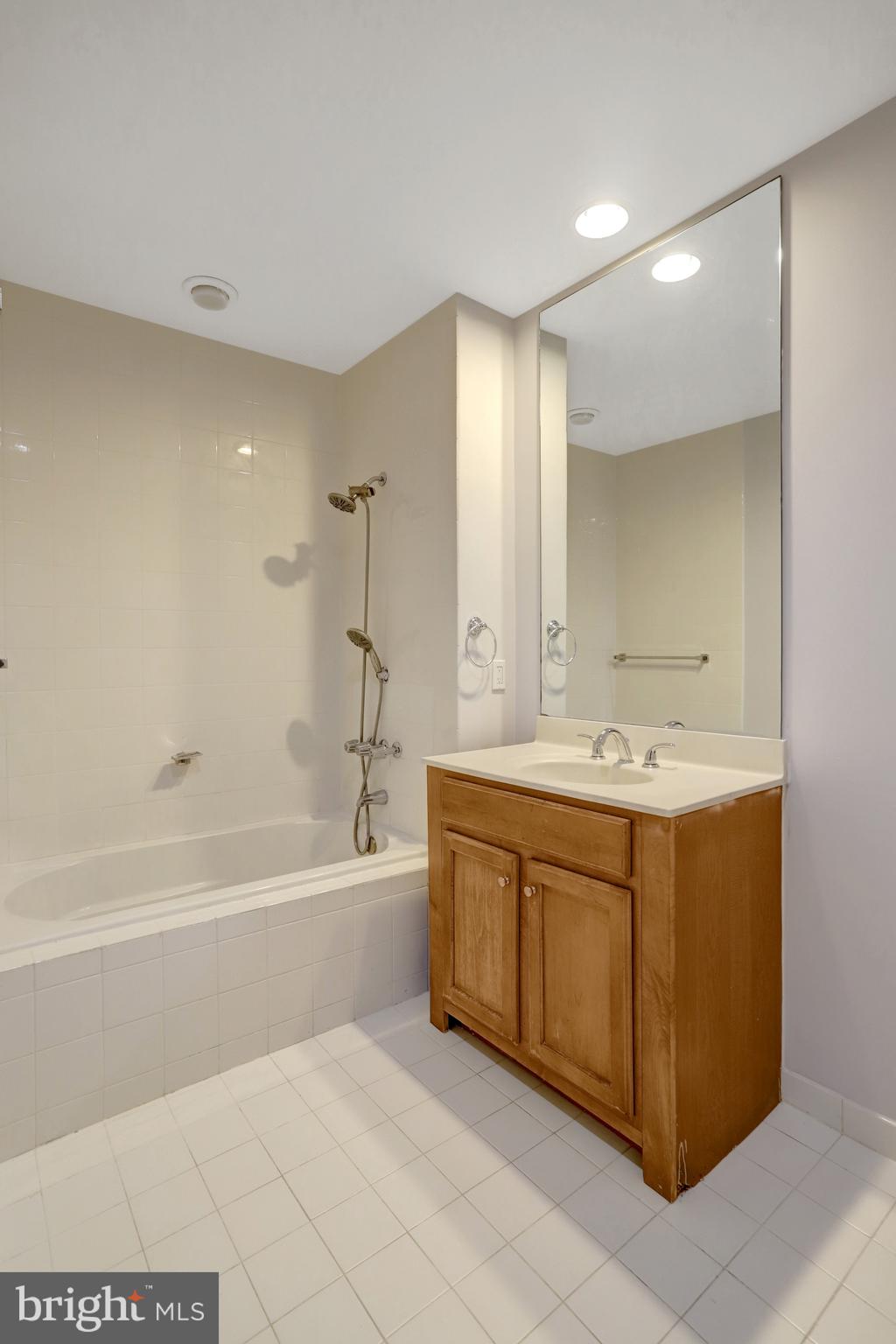 MONROE AT VIRGINIA SQUARE - Residential