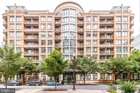 3625 10TH STREET N 101 ARLINGTON VA 22201