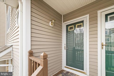 203 SCHOONER WAY 48 CHESTER MD 21619