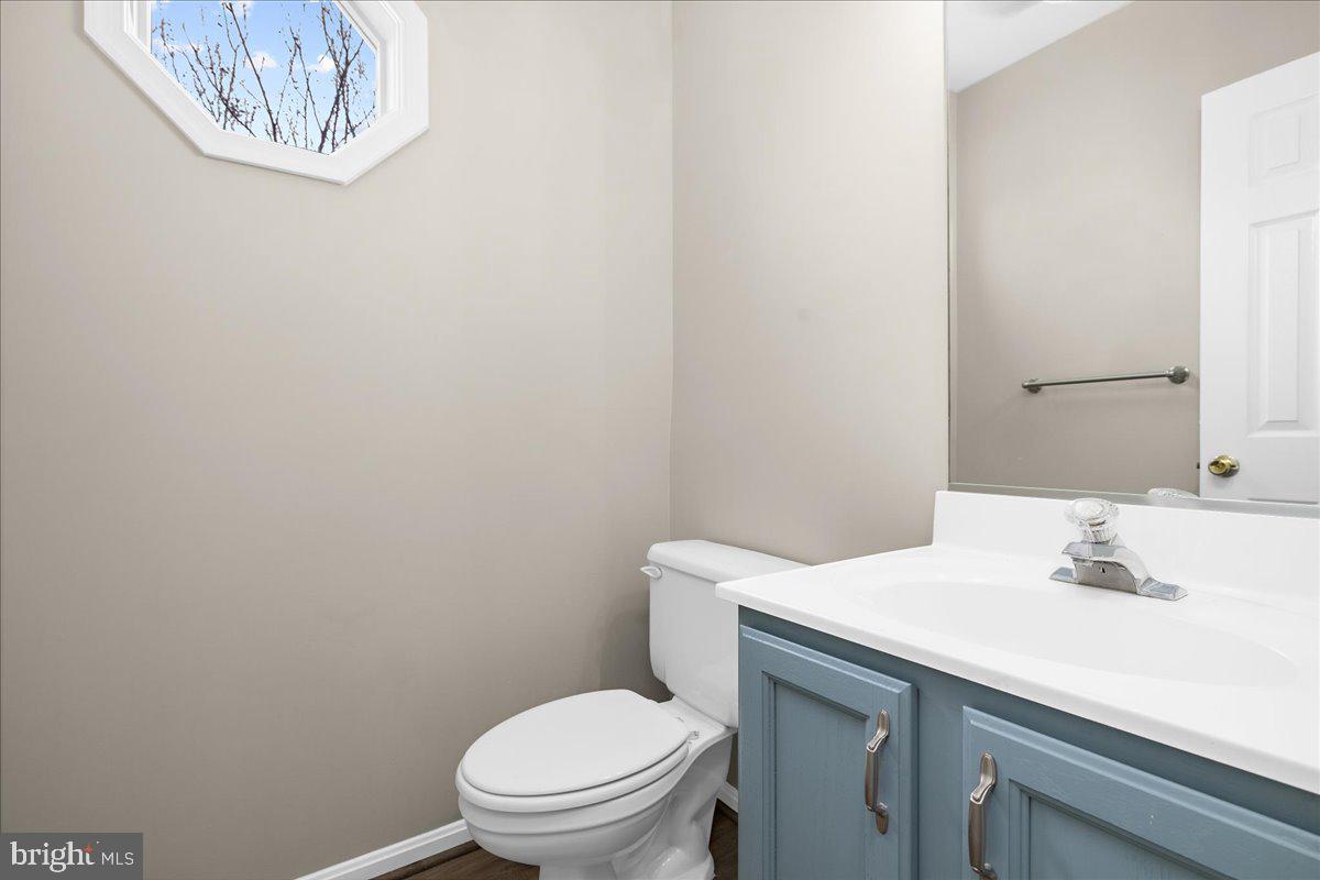 203 SCHOONER WAY 48