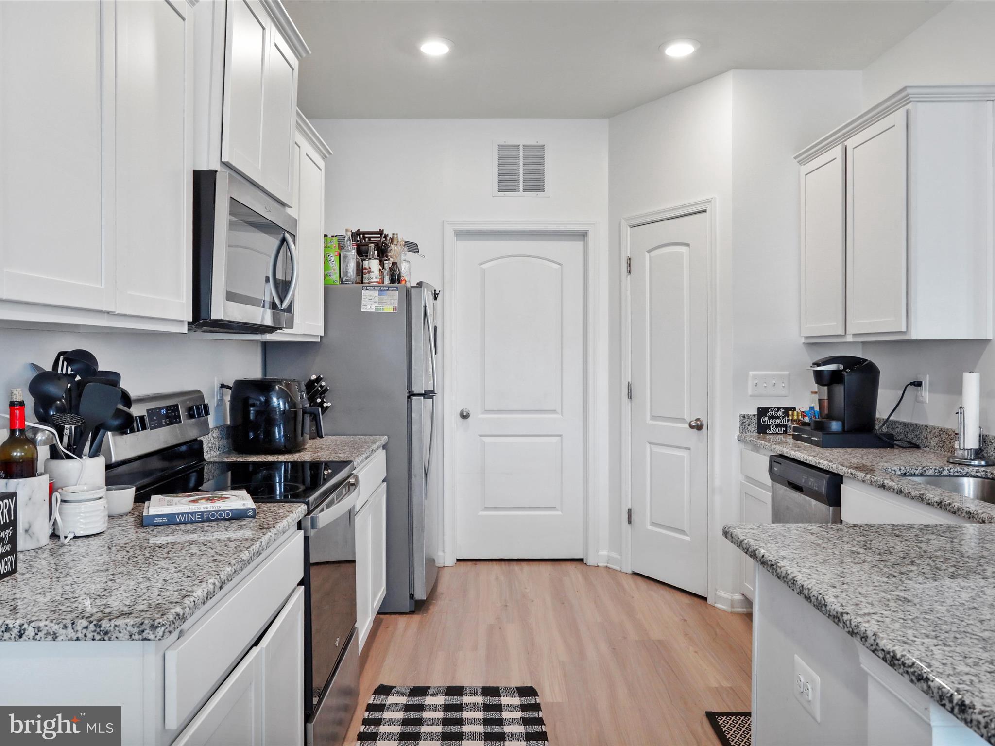 BROOKFIELD ON THE POTOMAC - Residential