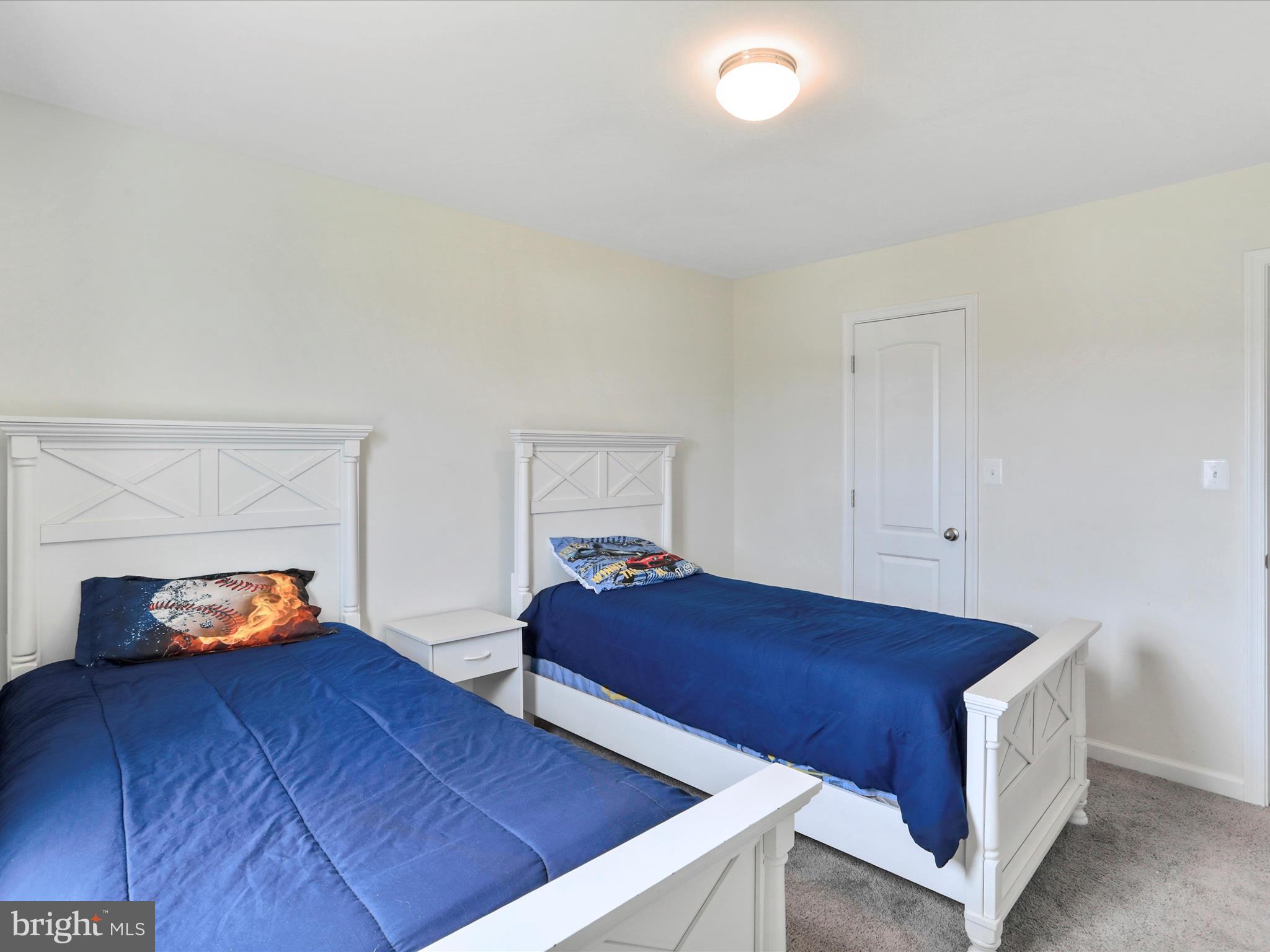 BROOKFIELD ON THE POTOMAC - Residential