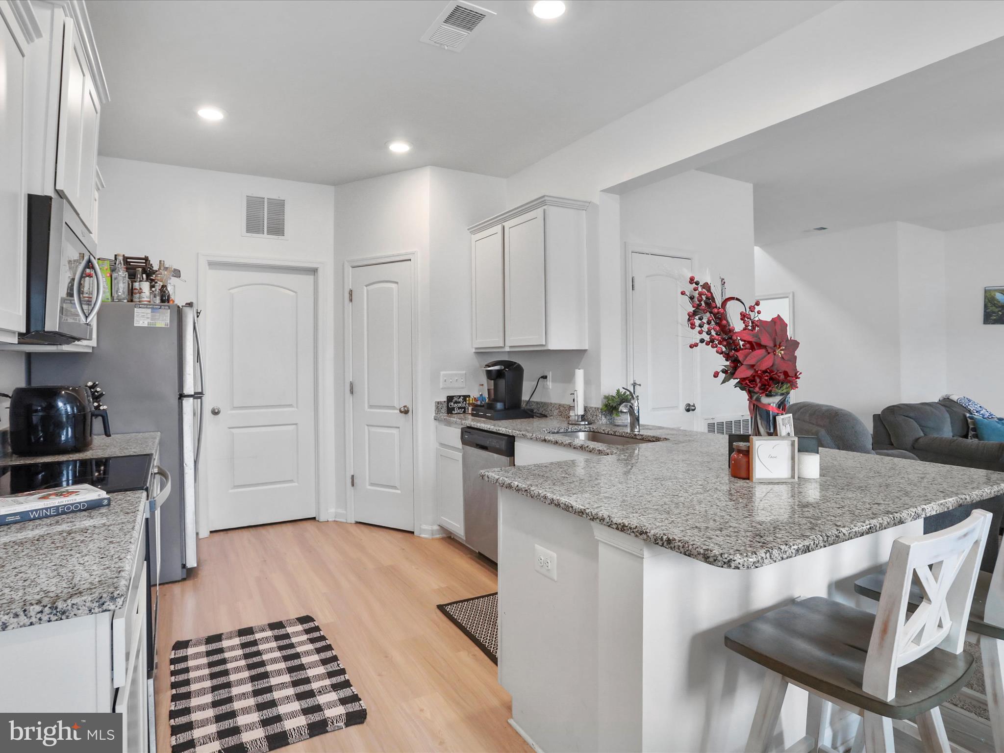 BROOKFIELD ON THE POTOMAC - Residential