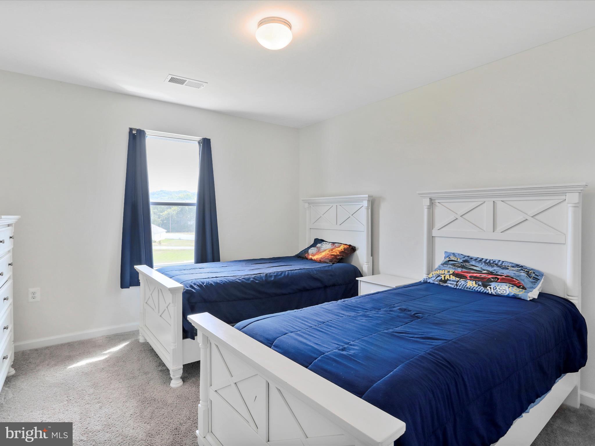 BROOKFIELD ON THE POTOMAC - Residential