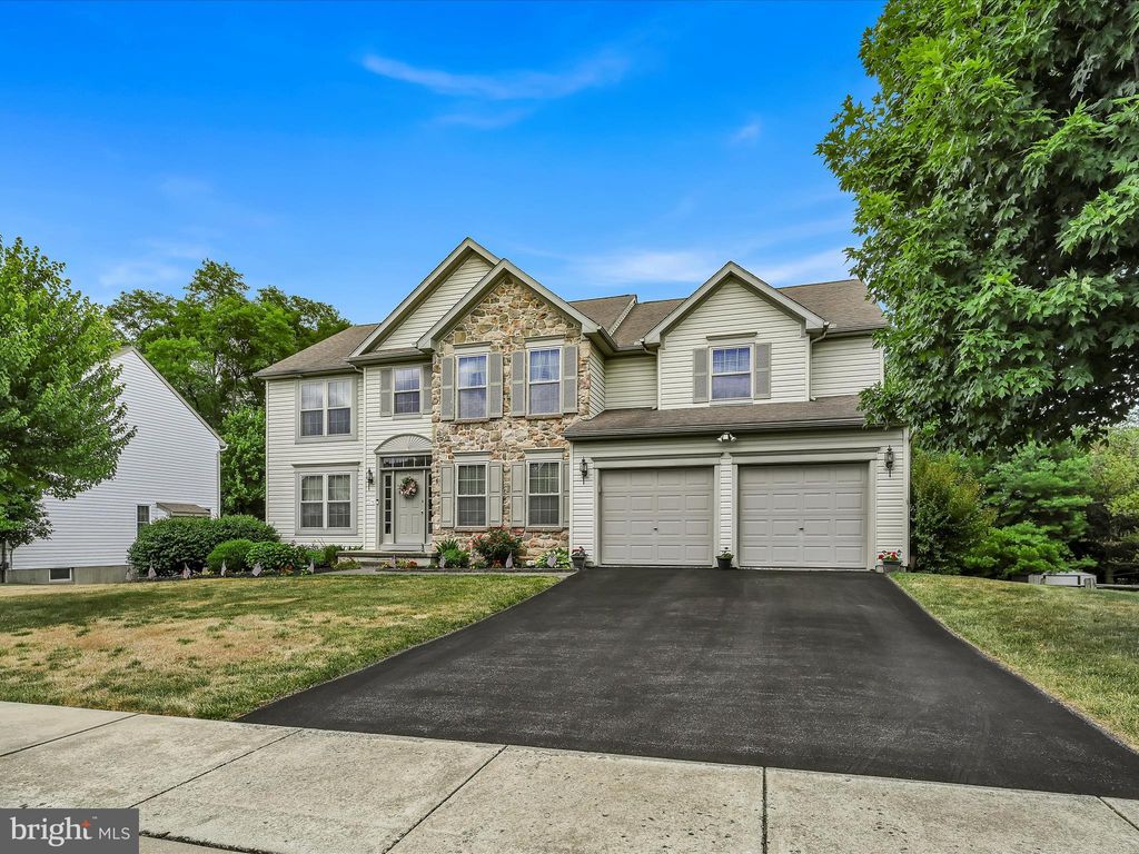 Photo of 111 Northview Lane, Quarryville, PA 17566 (MLS # PALA2053872)