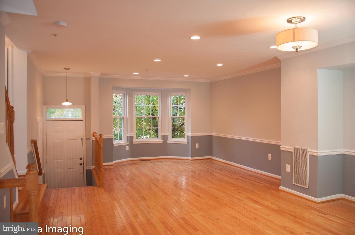 WHEATON OUT RES. (2) - Residential Lease