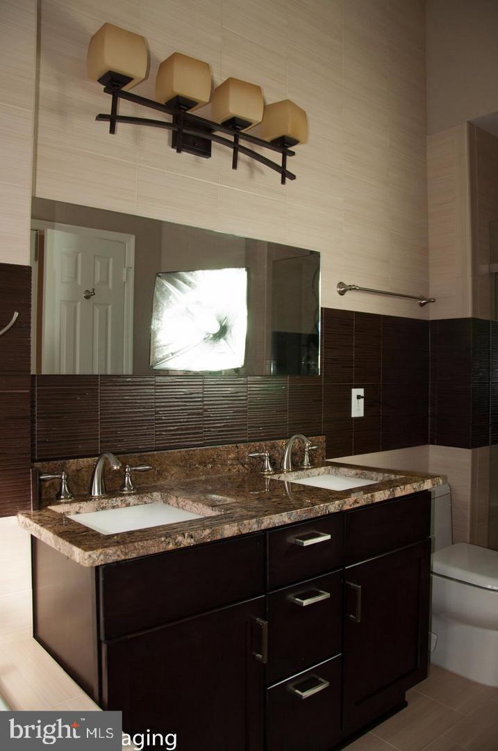 WHEATON OUT RES. (2) - Residential Lease