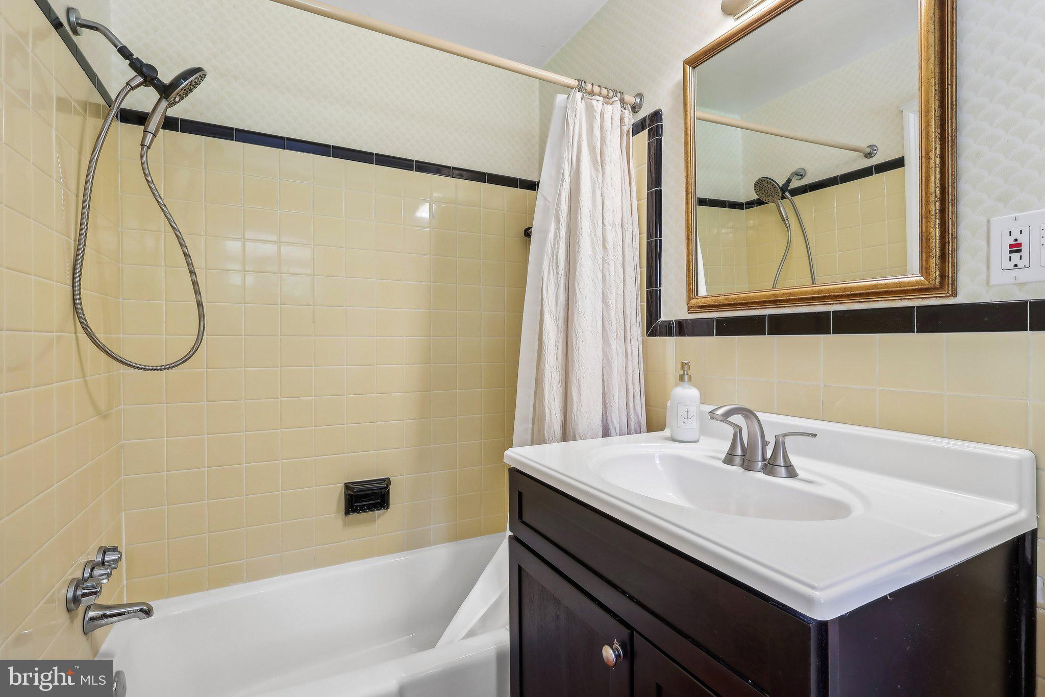 HERITAGE FARMS - Residential