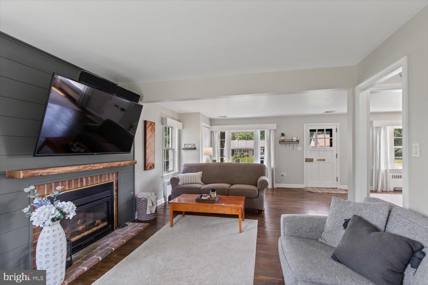 ABBEYVILLE MANOR - Residential