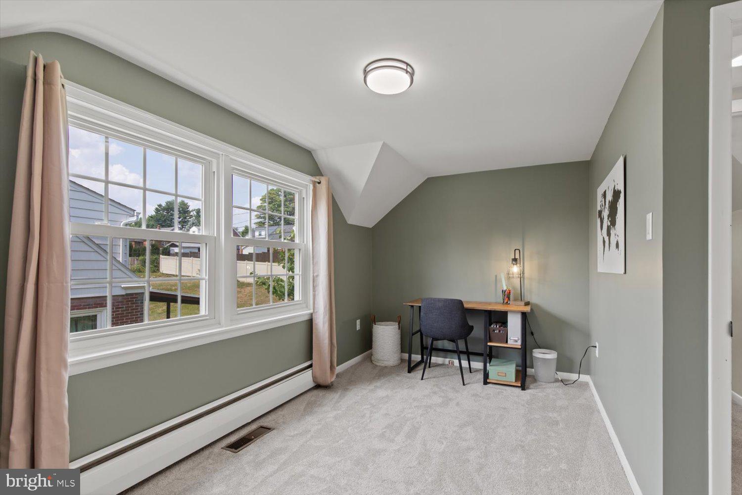 ABBEYVILLE MANOR - Residential