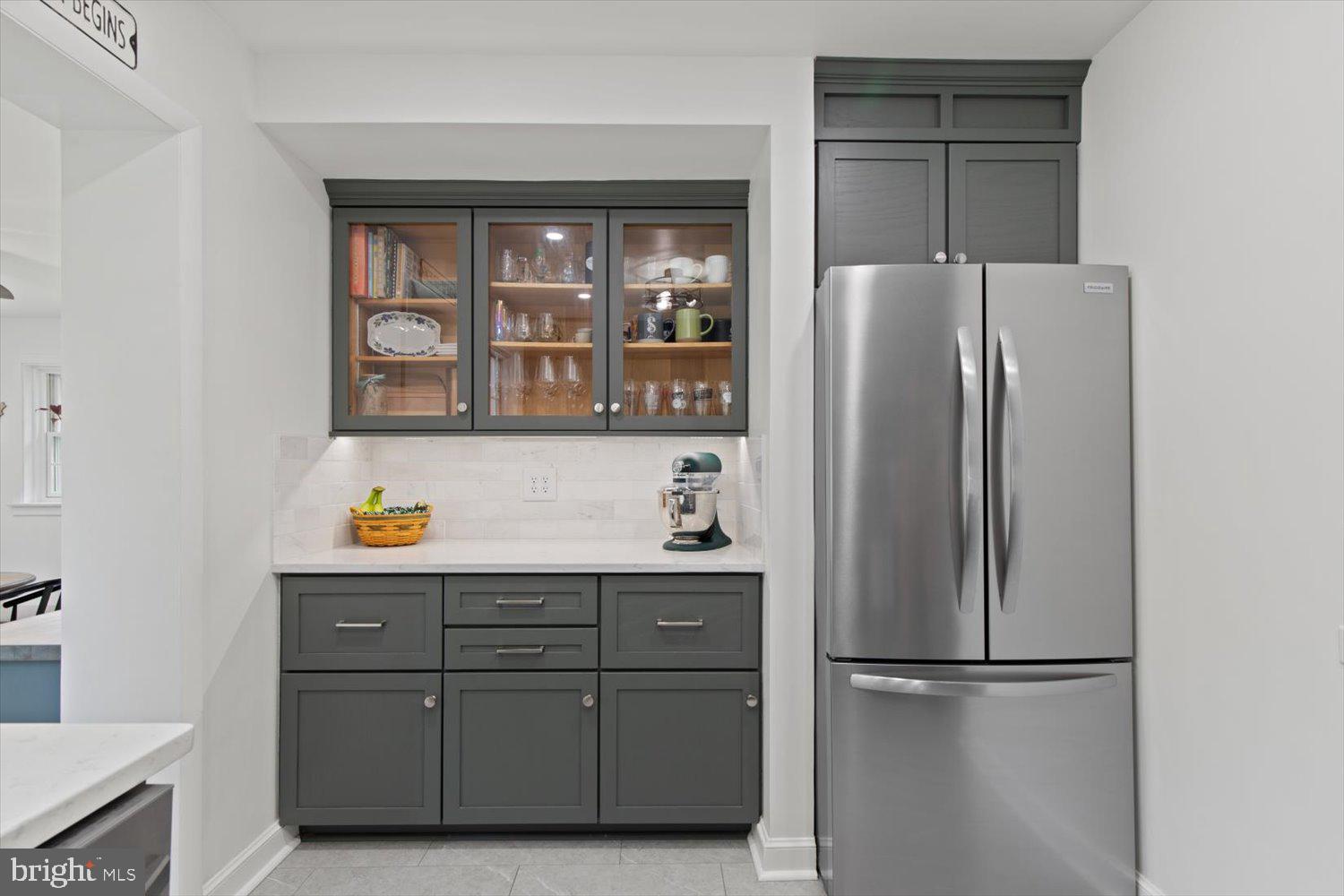 ABBEYVILLE MANOR - Residential