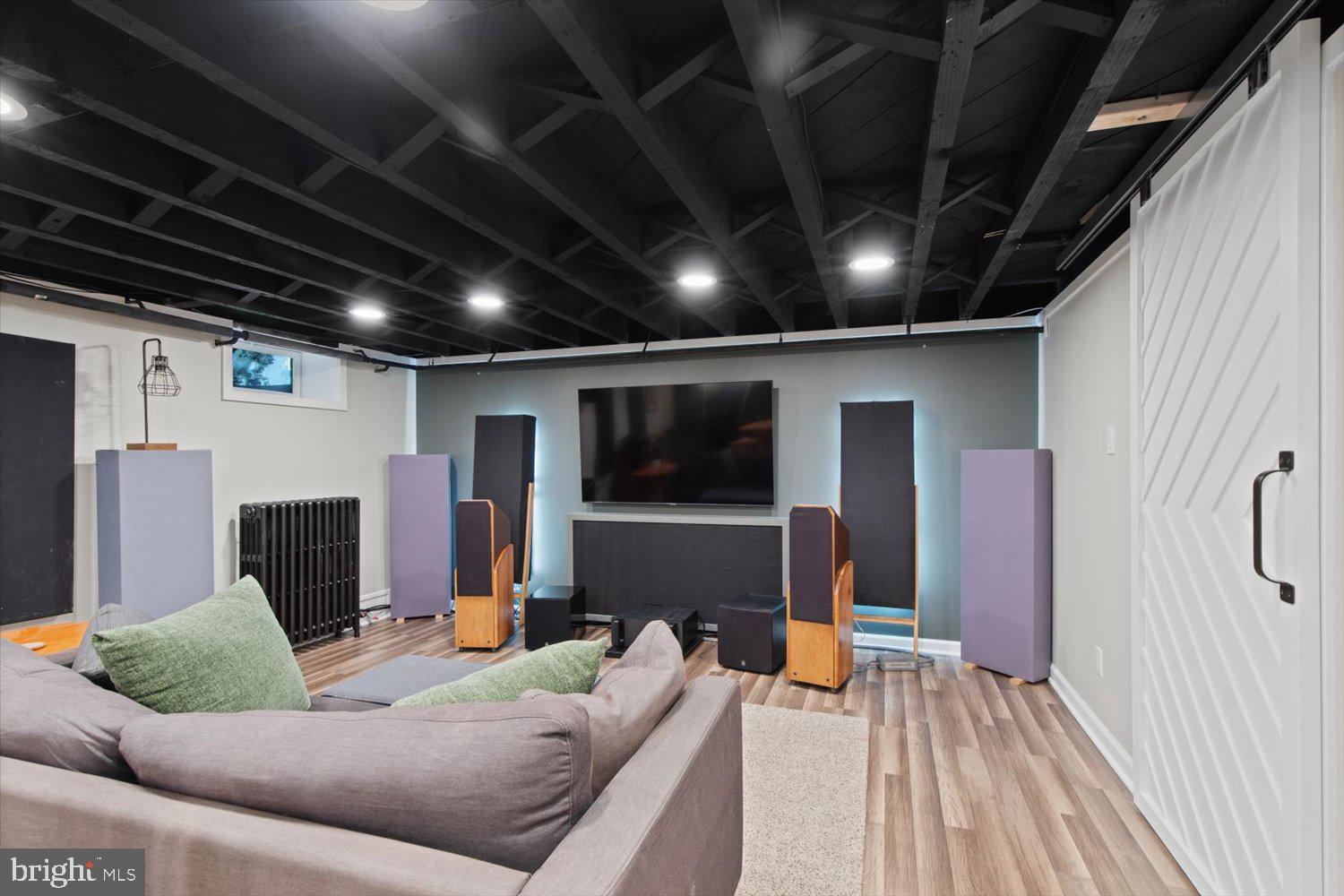 ABBEYVILLE MANOR - Residential