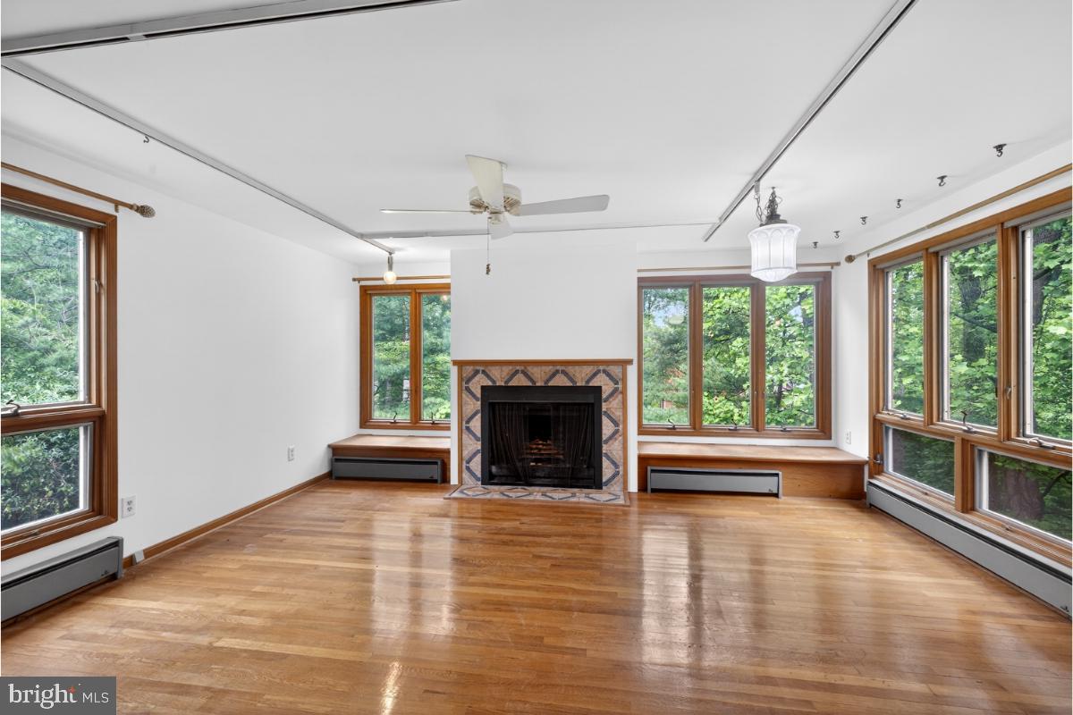 CONN AVE HILLS - Residential
