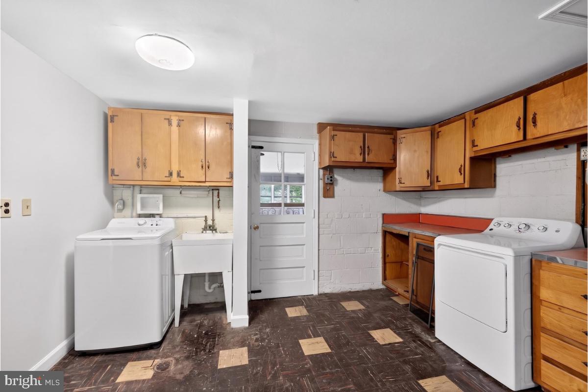 CONN AVE HILLS - Residential